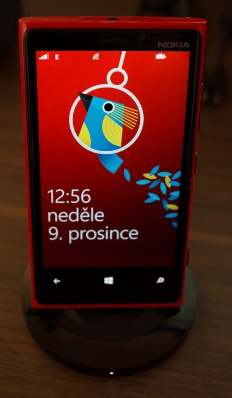 bezdrátová nabíječka Nokia DT-910