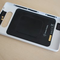 Nokia Lumia 820 - kryt s bezdrátovým dobíjením