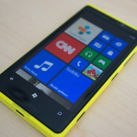 Nokia Lumia 920 / yellow